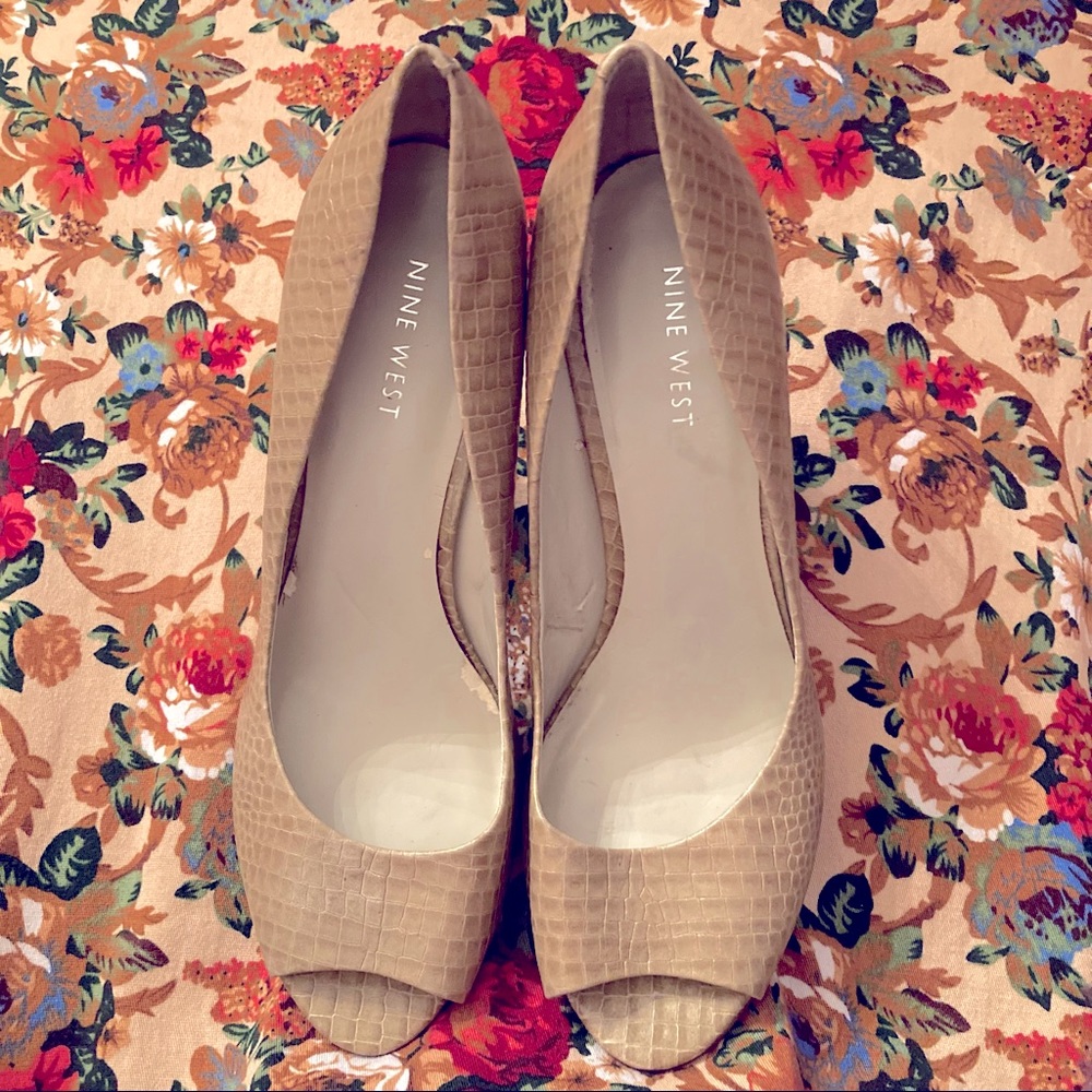 Nine West Neutral Beige Tan Leather Heels